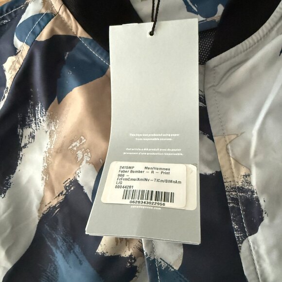 Canada Goose Faber Print Utility Bomber - Size Large - Picture 6 of 15